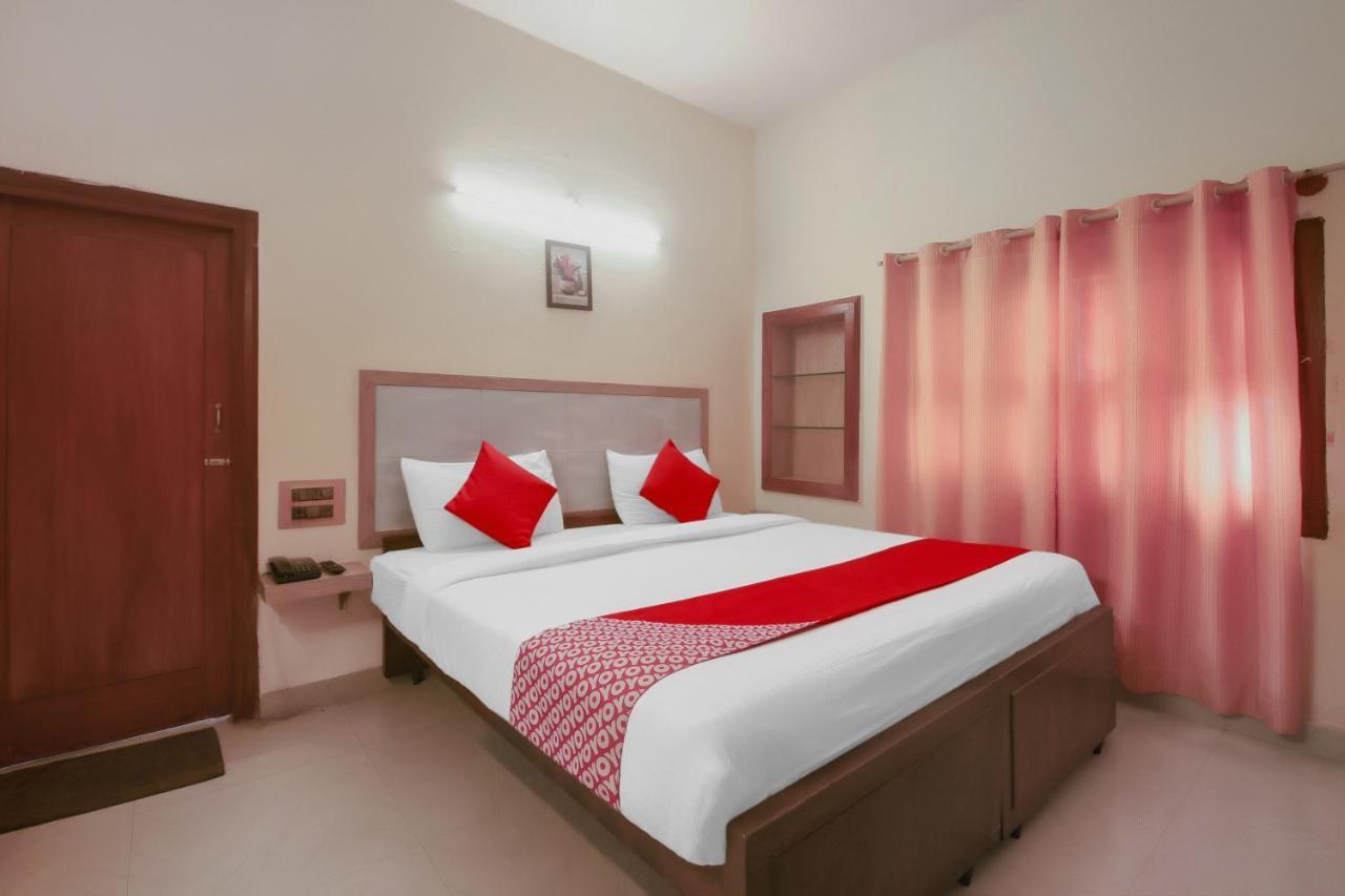 Kaveri Hotel Bed & Breakfast Mysore Exterior foto